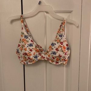 Shein small bikini top floral pattern